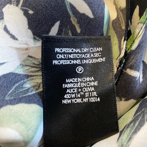 NWT💕Alice + Olivia Julius Floral Print Blouse Size S - Picture 14 of 15